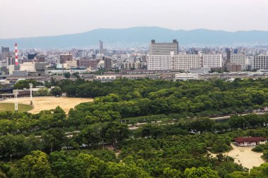 Osaka kalesinin tepesinden şehir görünümü, Osaka Kalesi famo olduğunu