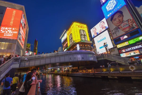 Ósaka, Japonsko-26. května 2019 Dotonbori, slavné místo v Ósace, — Stock fotografie