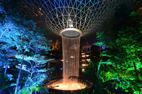 Singapore City, Singapore - 28 maggio 2019: The Rain Vortex, This — Foto Stock