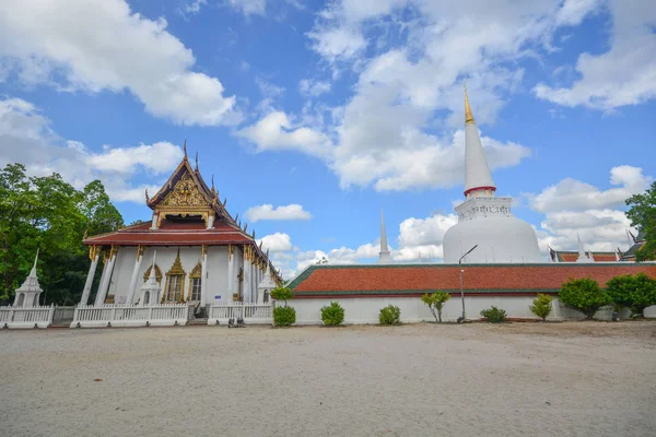 Wat Phra Mahathat Woramahawihan a fő buddhista templom (Wat — Stock Fotó