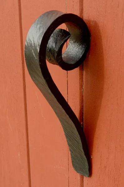 Closeup View Cast Iron Door Handle Red Painted Door — Stock Photo, Image