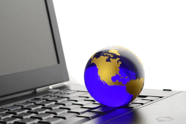 Conceptual Image Globe Earth Laptop Networking Ideas — Stock Photo, Image