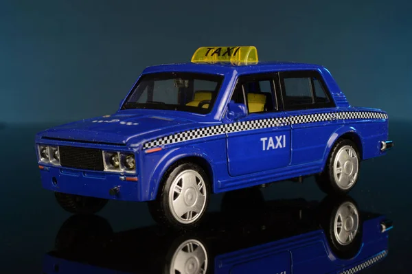 Toute Une Vue Face Taxi Bleu Modèle Voiture Sur Fond — Photo