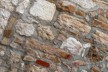 eski taş duvar dikdörtgen kare cobblestones bej çimento bazlı arka planda kentsel kahverengi