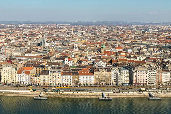 Budapest Aerial Panorama Wiele Dachów Budynków Zabytkowych Nad Brzegiem Don — Zdjęcie stockowe