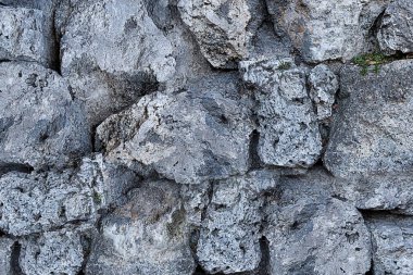 dokulu gri taş yüzey yıpranmış kırık bloklar düzensiz taşlar temel jeolojik tasarım ışık