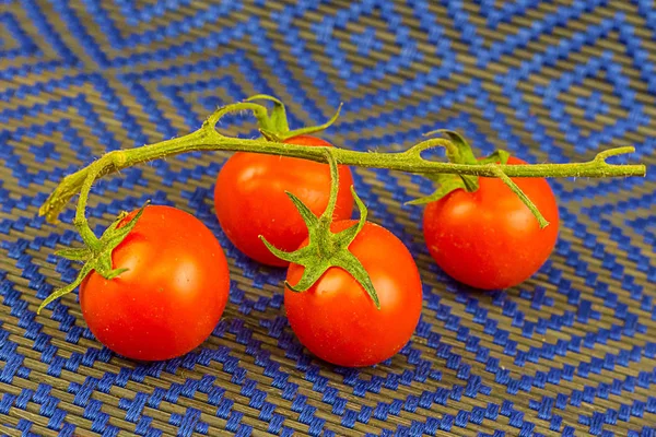 Grupo Tomates Galho Verde Legumes Deliciosos Suculentos Fundo Base Design — Fotografia de Stock