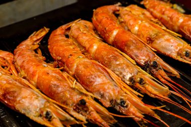 büyük kırmızı karides Arjantinli deniz lezzetleri lezzetleri ızgara baş grup kümesi
