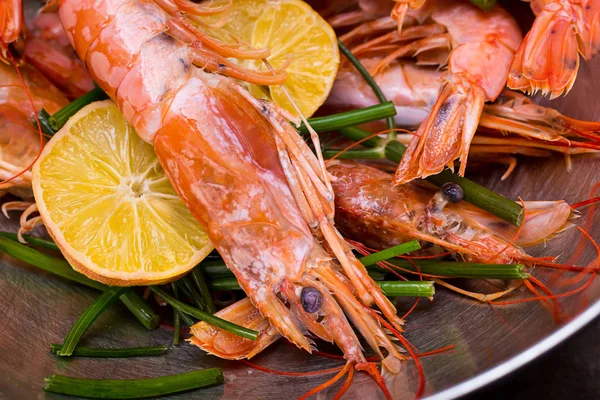 Set Langoustine Shell Crest Sharp His Head Lemon Delicious Delicacy — Stock Photo, Image