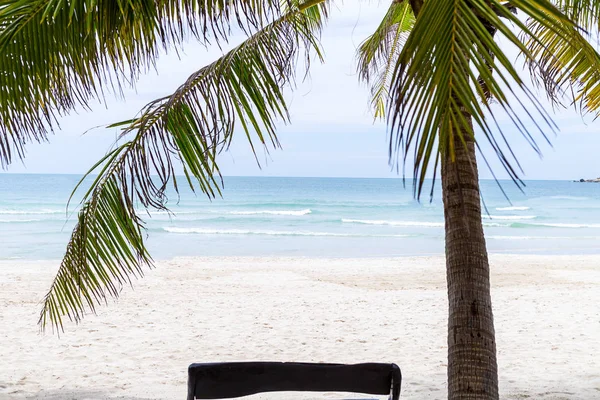 Zandstrand Fijn Wit Zand Ideaal Paradijs Rust Vakantie Onder Een — Stockfoto