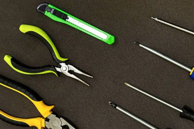 araçları kauçuk nippers yeşil bıçak bina metal tornavida desen bina satır