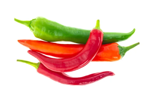 Grupo de legumes pimenta quente vagem verde vermelho no fundo branco lotes de design de base brilhante — Fotografia de Stock