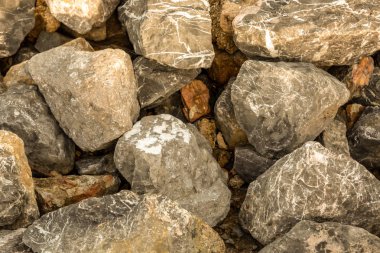 gri taşlar beyaz çizgili çatlaklar birçok yığınlar şehrin inşaat alanı kadar yakın