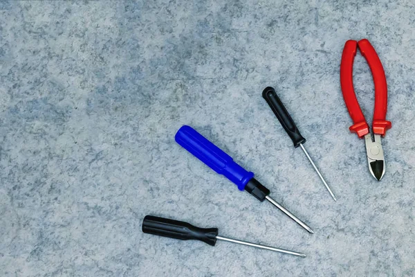 Szczypce Kraft narzędzie inżynier granica kopia narzędzia ręka szary — Zdjęcie stockowe
