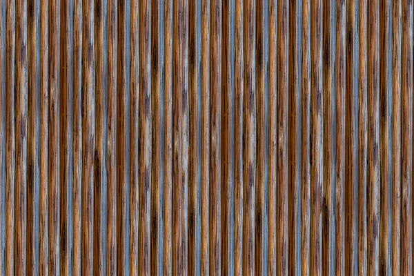 古いフェンスベースのリブ付き木製の背景暗褐色垂直部分 — ストック写真