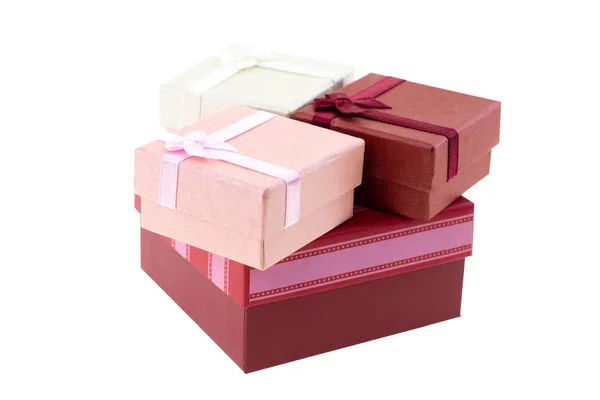 Regalo caja de regalo sorpresa pareja pequeño pequeño grande primer plano aislado fondo — Foto de Stock