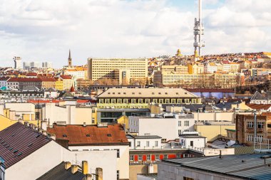 Çek Cumhuriyeti Prag Mart 2017. Şehrin çatılarına Avrupa görünümü 