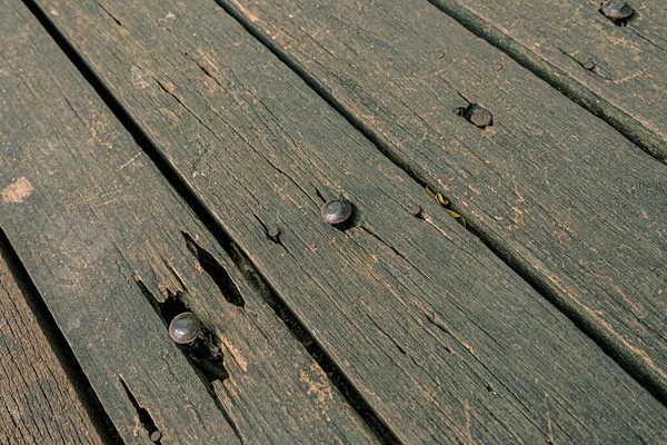 Oude Verweerde Planken Houten Vloer Met Spijkers Scheuren — Stockfoto