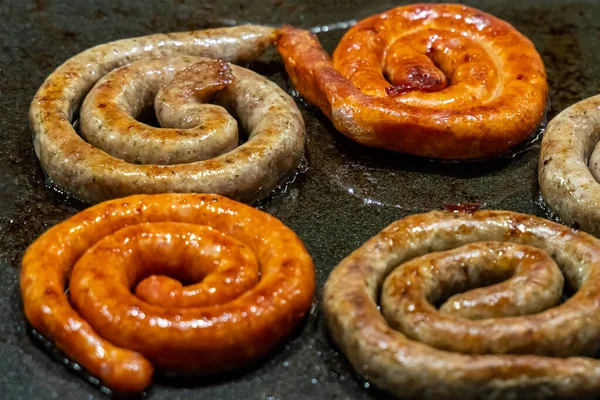 Conjunto Salsichas Carne Dobrada Círculo Frito Grelha Munique Salsichas Franfrus — Fotografia de Stock