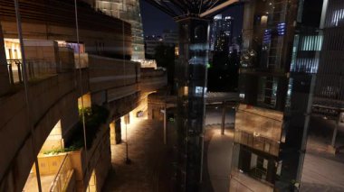 Roppongi Hills Gece Manzarası, Japonya Mayıs 2025