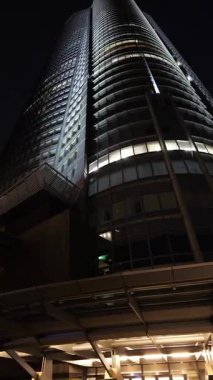Roppongi Hills Gece Manzarası, Japonya Mayıs 2025
