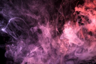 Bulut kırmızı ve pembe duman siyah Yalıtılmış zemin. Vap duman arka plan