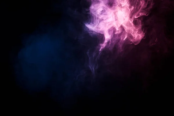 Ροζ Και Μοβ Καπνό Στο Μαύρο Backgroun — Φωτογραφία Αρχείου