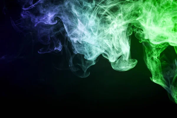 Fumo Colorato Verde Blu Uno Sfondo Nero Isolato Sfondo Dal — Foto Stock