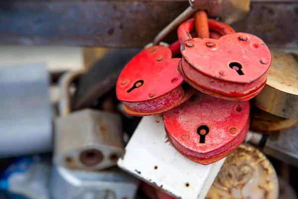 Close Red White Other Locks Form Hearts Old City Bridge — Stock Photo, Image