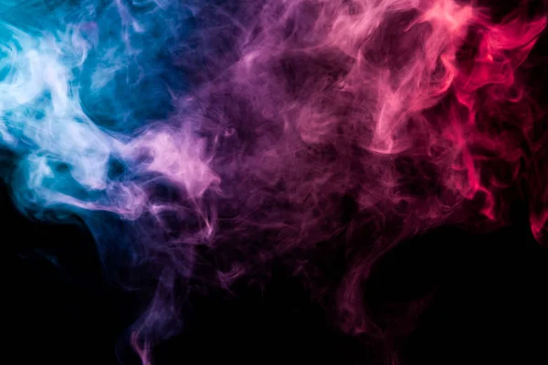 Hustý Kouř Vícebarevné Modré Růžové Fialové Barvy Černou Samostatný Pozadí — Stock fotografie