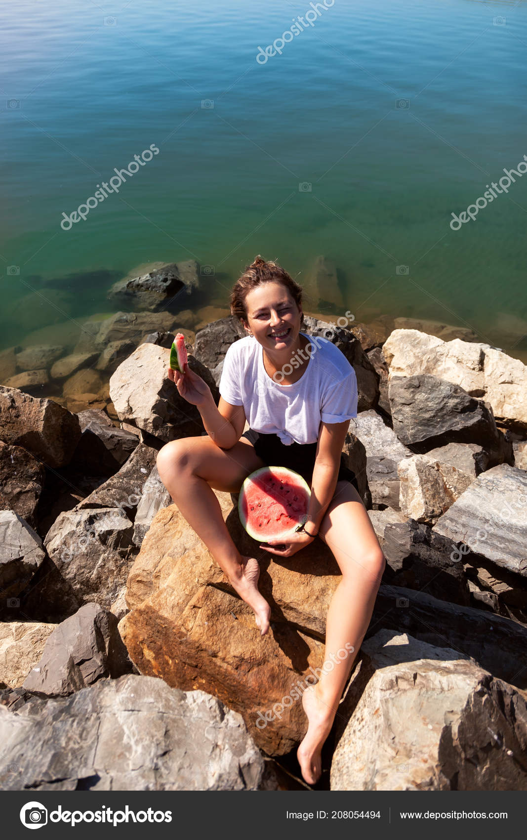 iz-pod-vodi-mezhdu-nog-porno-zrelie-soblaznenie-video