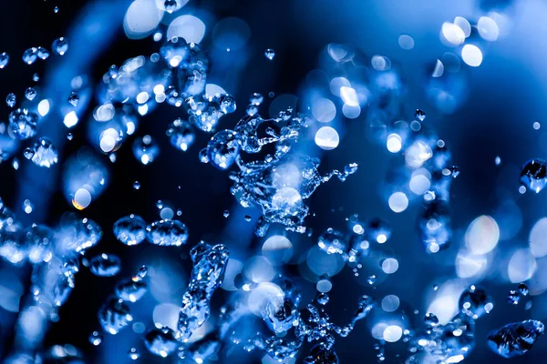 Κοντινό Πλάνο Σταγόνων Νερού Φόντο Μπλε Βαθμίδας Καλυμμένο Σταγόνες Νερού — Φωτογραφία Αρχείου