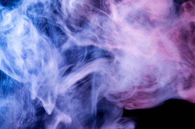 Yoğun mavi ve mor duman siyah Yalıtılmış zemin. Duman vap arka plan