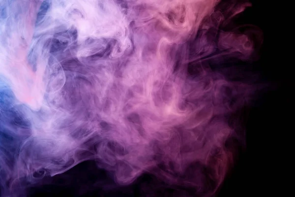 黑色背景上的粉红色 蓝色和紫色的浓密多彩多姿的烟雾 Vape — 图库照片