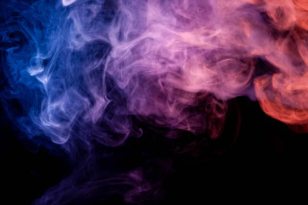 Humo Color Rosa Azul Rojo Sobre Fondo Negro Aislado Antecedentes — Foto de Stock