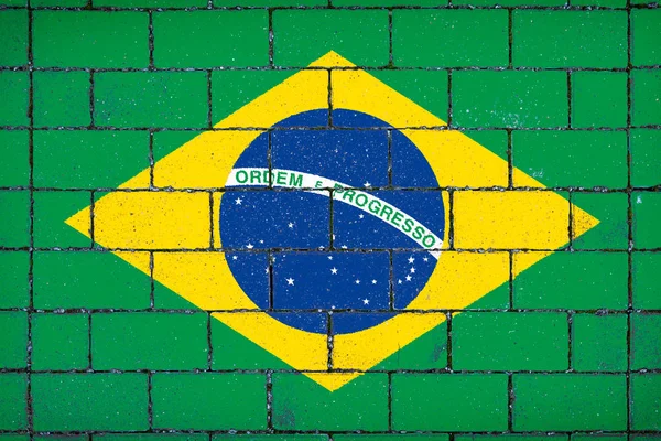 Nationale Vlag Van Brazilië Tegen Een Achtergrond Van Een Stenen — Stockfoto