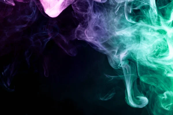 Hustý Kouř Vícebarevné Růžové Modré Zelené Barvy Černou Samostatný Pozadí — Stock fotografie