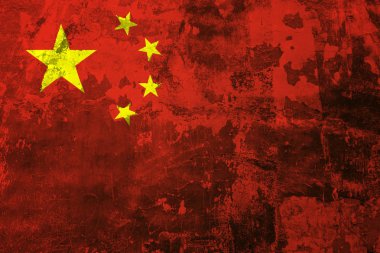 Çin ulusal bayrak duvar eski arka plan üzerinde soyulması boya ile kaplı
