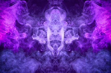 MoCap cool t-shirt için. Bulut mor ve mavi bir kafatası şeklinde canavar, ejderha izole siyah bir arka plan üzerinde duman. Arka plandan vape duman
