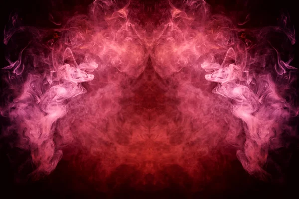 Mocap T恤衫 云的红色和粉红色的烟雾在头骨 龙的形式在黑色孤立的背景 Vape 烟雾背景 — 图库照片