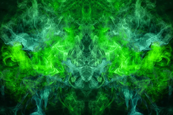 Mocap T恤衫 在黑色孤立背景的怪物的形式的厚五颜六色的绿色烟雾 Vape 烟雾背景 — 图库照片