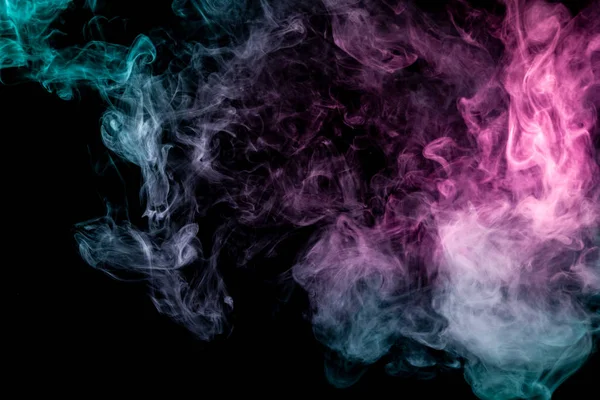 黑色的背景上有浓重的蓝色和粉红色的烟雾 Vap 的烟雾背景 — 图库照片
