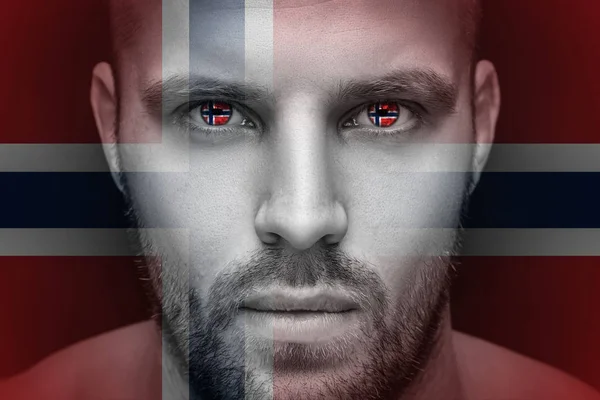 Retrato Joven Serio Cuyos Ojos Bandera Nacional Reflejada Noruega Sobre —  Fotos de Stock