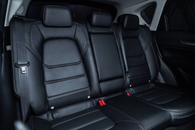 Novosibirsk, Rusya - 16 Kasım 2018: Mazda Cx5, arka koltuklar close-up. Fotoğraf üzerinde bir park Novosibirsk içinde modern bir araba