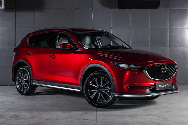 Νοβοσιμπίρσκ Ρωσία Νοεμβρίου 2018 Mazda Cx5 Θέα Μπροστά Φωτογραφία Του — Φωτογραφία Αρχείου