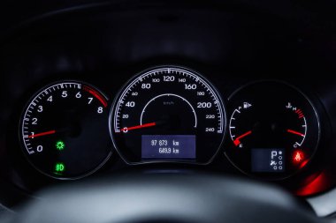 Novosibirsk, Rusya - 16 Kasım 2018: Renault Koleos, pano close-up. Fotoğraf üzerinde bir park Novosibirsk içinde modern bir araba