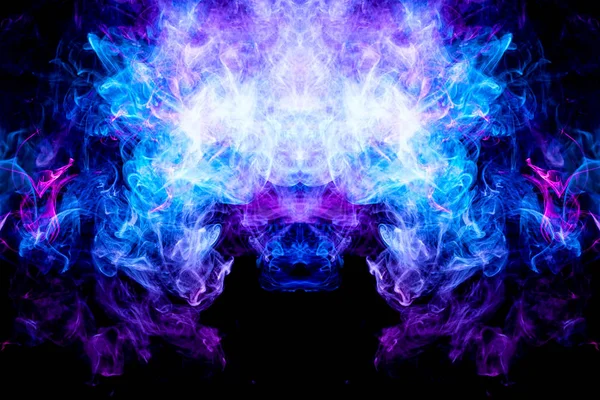 Dense Fumée Multicolore Couleurs Bleues Violettes Sous Forme Crâne Monstre — Photo