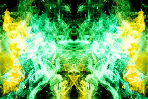 Dichter Mehrfarbiger Rauch Gelber Und Grüner Farben Form Eines Totenkopfes — Stockfoto