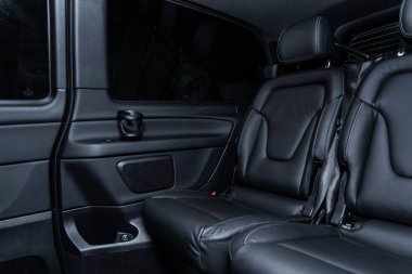 Novosibirsk, Rusya - 04 Aralık 2018: Mercedes-Benz v-class, arka koltuk, iç yakın çekim. Fotoğraf üzerinde bir park Novosibirs içinde modern bir araba