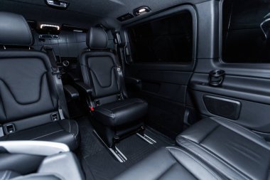 Novosibirsk, Rusya - 04 Aralık 2018: Mercedes-Benz v-class, arka koltuk, iç yakın çekim. Fotoğraf üzerinde bir park Novosibirs içinde modern bir araba